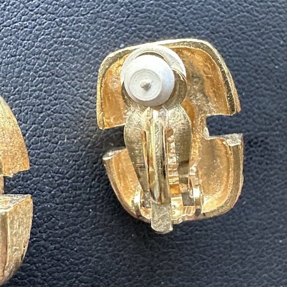 Earrings Women's Geometric Gold Tone Clip-On Vintage Fashion Jewelry Retro 1980s - Picture 7 of 9